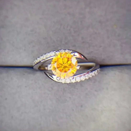 1 Carat 925 Sterling Silver Ring - Dazzling Moissanite Elegance