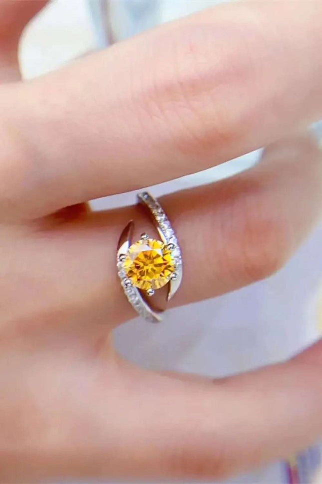 1 Carat 925 Sterling Silver Ring - Dazzling Moissanite Elegance