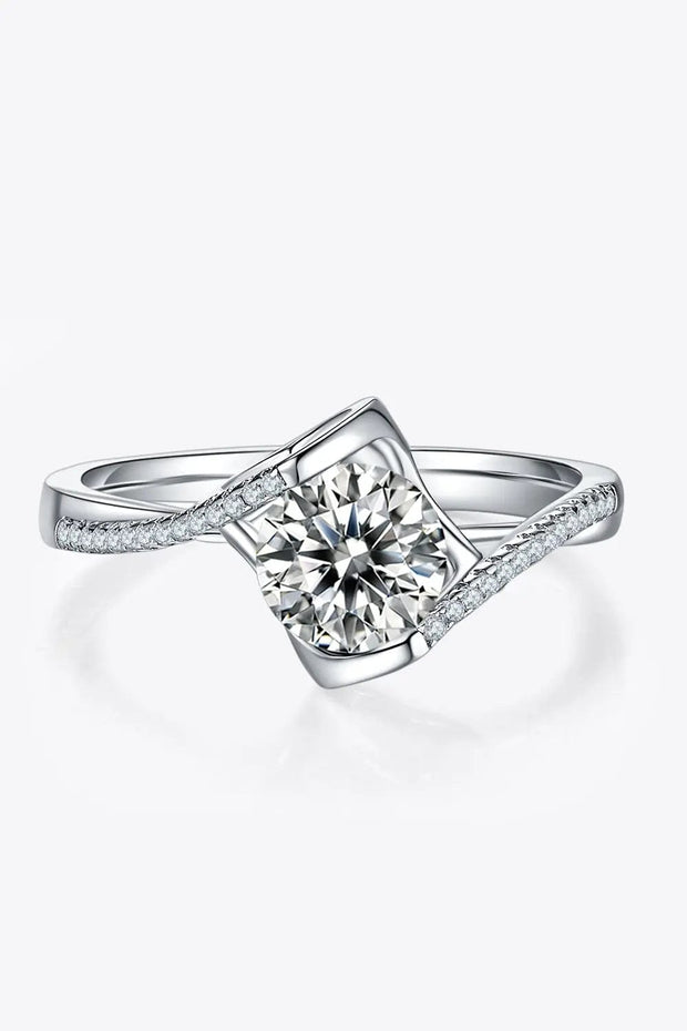 Trendsi 1 Carat Moissanite 925 Sterling Silver Twisted Ring