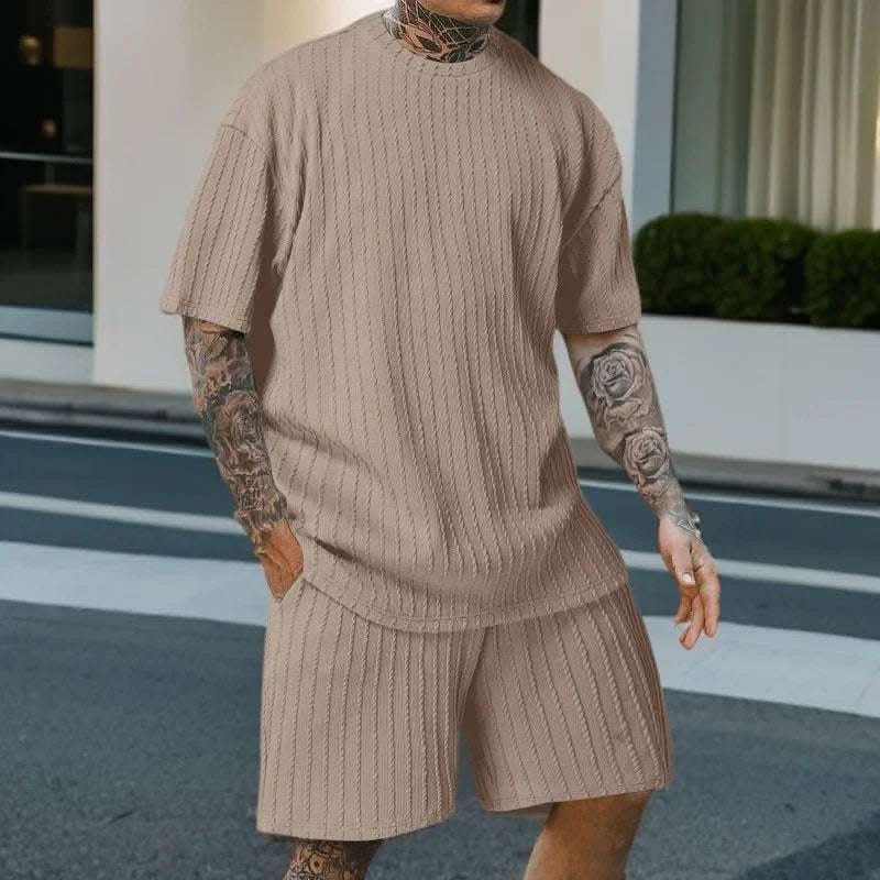 Men's Sports Solid Color Round Neck Pullover Vertical Pattern T-shirt Two-piece Set