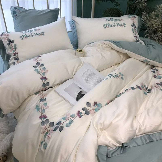 Silky Soft Embroidered Quilt Bedding Fendax 0
