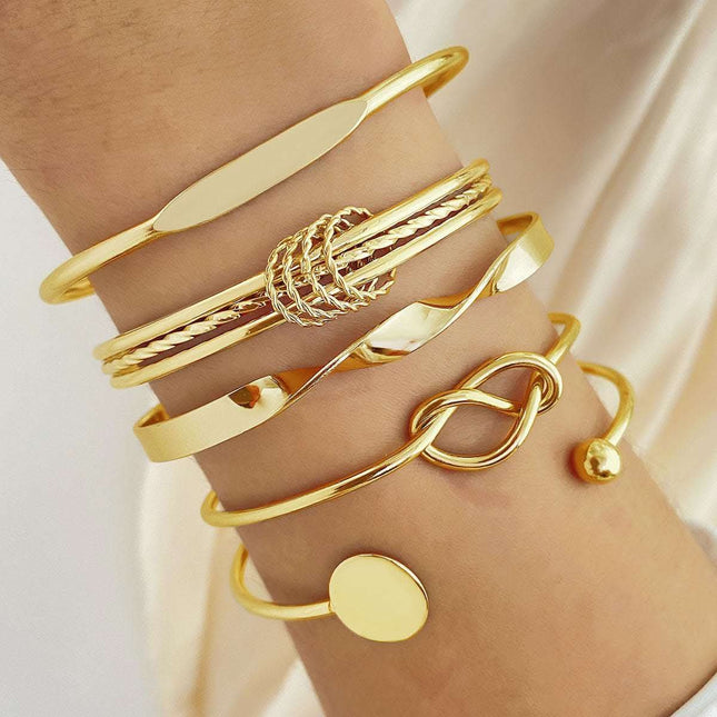 Creative Simple Temperament Lady Twisted Hip Hop Style Bracelet Fendax 0