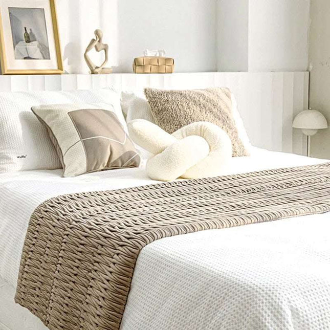 Modern Minimalist Model Room Bed Runner Bed Pillow Fendax 0