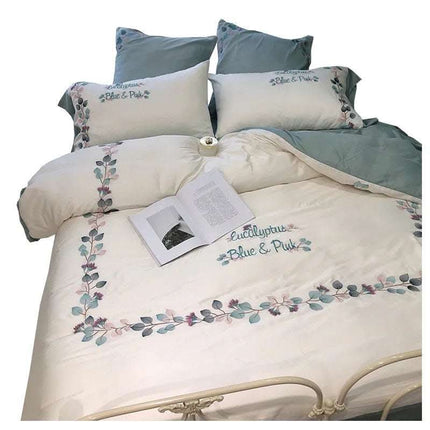 Silky Soft Embroidered Quilt Bedding Fendax 0