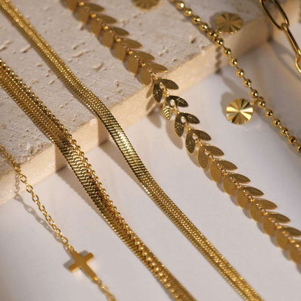Retro 18K Gold Cross Fine Feet Chain Fendax 0