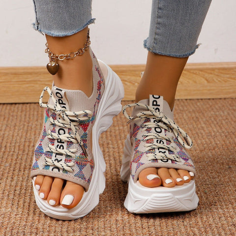 Trendsi 0 Fashion Hollowed-out Mid Heel Mesh Women's Sports Style Soft Back Thick Back Sandals